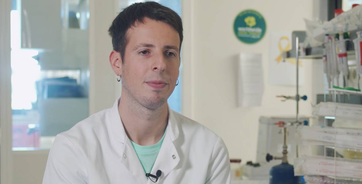 El Dr. Iker Ausejo, investigador del Grupo de Terapias Avanzadas para Tumores Pediátricos del Cima