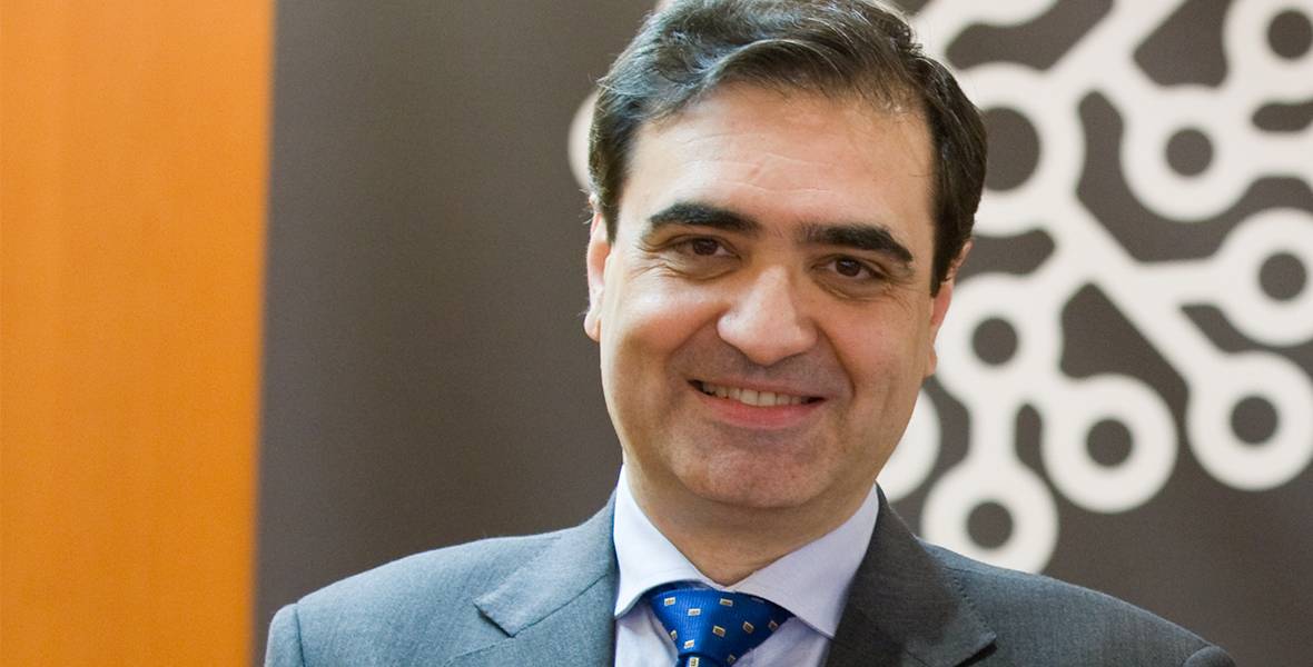 Jesús M. Hernández, nuevo subdirector general del CIMA de la Universidad de Navarra Fernando de la Puente, hasta ahora director gerente del centro, asumirá con plena dedicación el cargo de director de I+D de la Universidad
