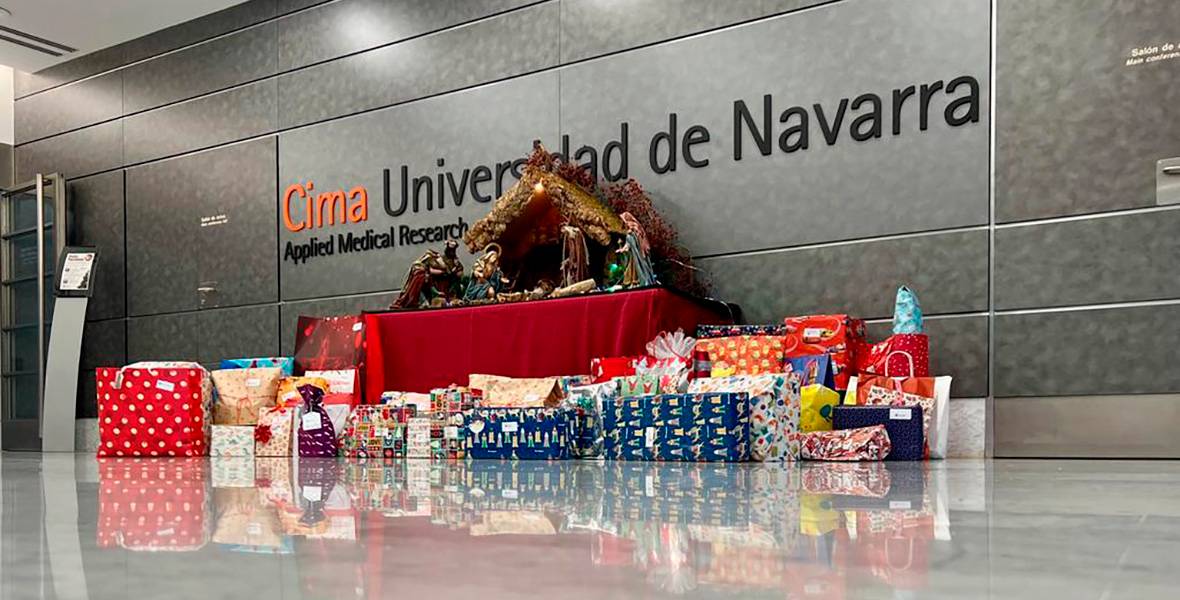 El Cima Universidad de Navarra reparte 120 sonrisas por Navidad
