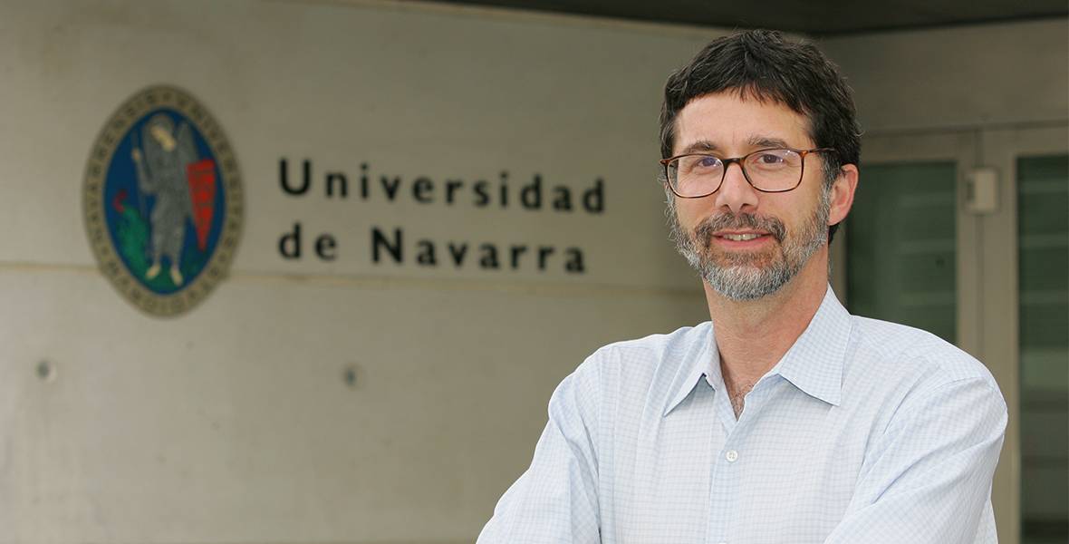 Virus para transportar genes, otra estrategia anticáncer David T. Curiel, director del Centro de Terapia Génica de la Universidad de Alabama (EE. UU.), mostró sus logros en el CIMA