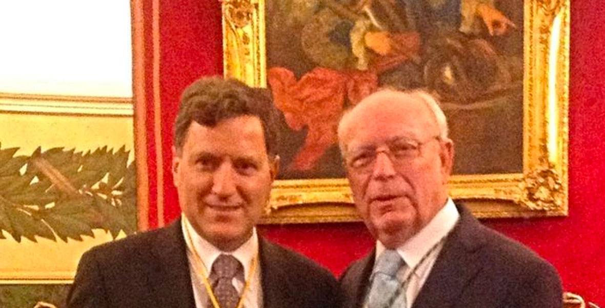El catedrático Ignacio Melero, académico correspondiente de la Real Academia Nacional de Medicina de España