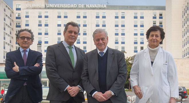 Dr. Valentín Fuster imparte conferencia en la Clínica Universidad de Navarra Imagen del doctor Valentín Fuster en el X aniversario de las Sesiones Generales de la Clínica Universidad de Navarra en Pamplona.