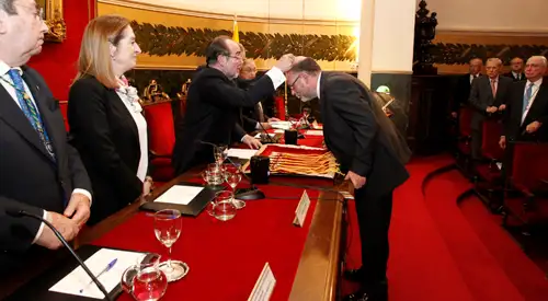 Foto_Dr_Artieda_alta_resolucion_jpg
