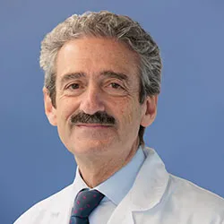 Dr. Bruno Sangro Gómez Acebo. Hepatología. Clínica Universidad de Navarra Imagen Dr. Bruno Sangro Gómez Acebo, Unidad de Hepatotologia